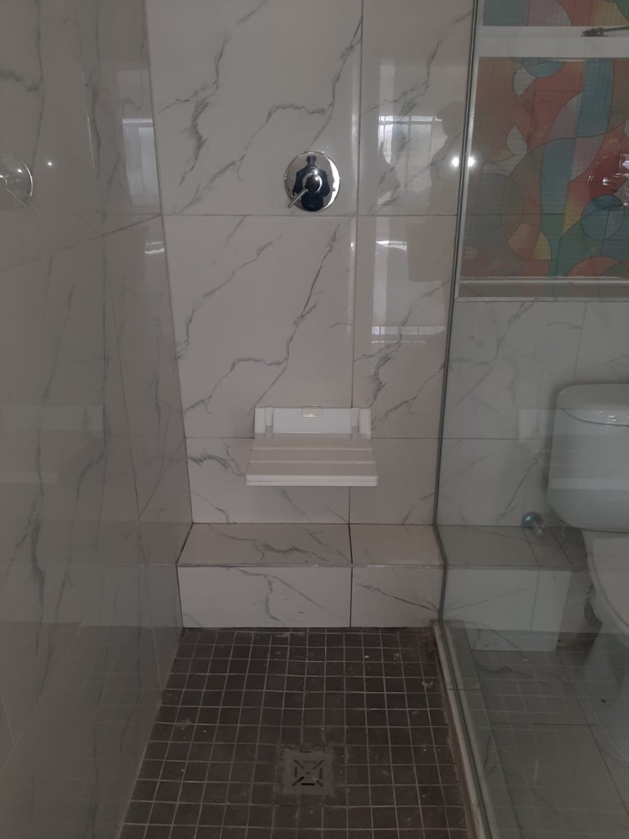 2 Bedroom Property for Sale in Mouille Point Western Cape